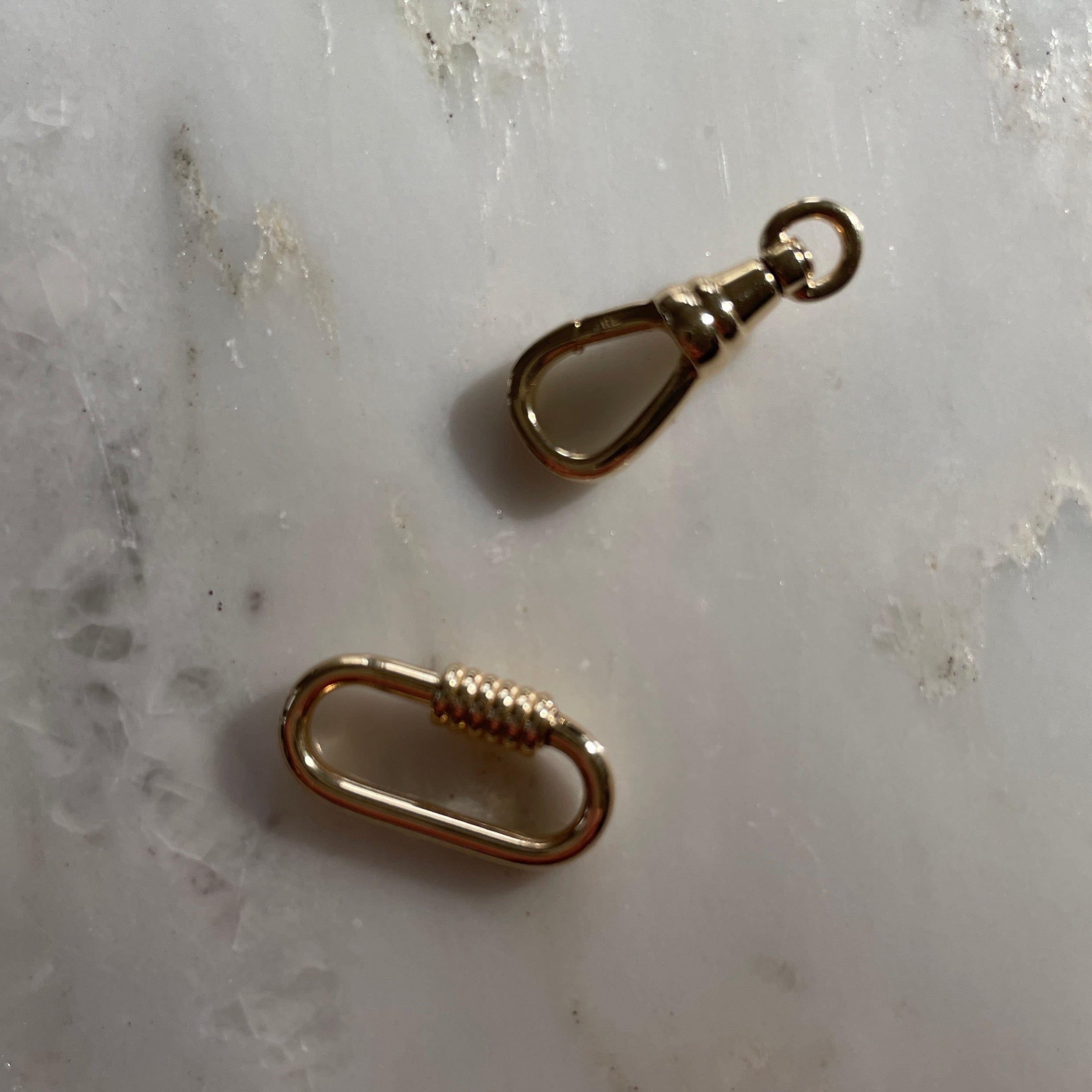 14K Ribbed Charm Holder – Keary and James