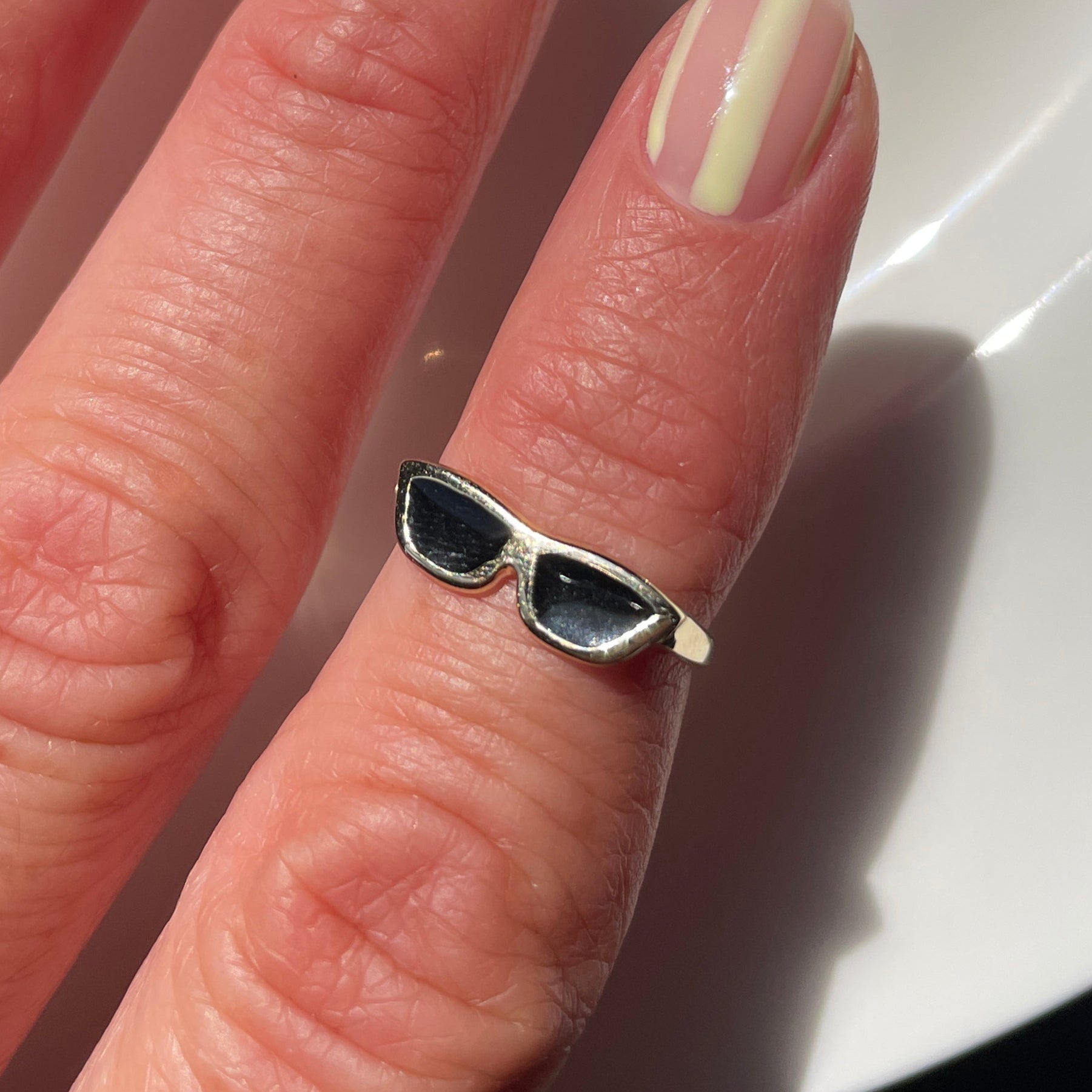 14K Sunglass Ring