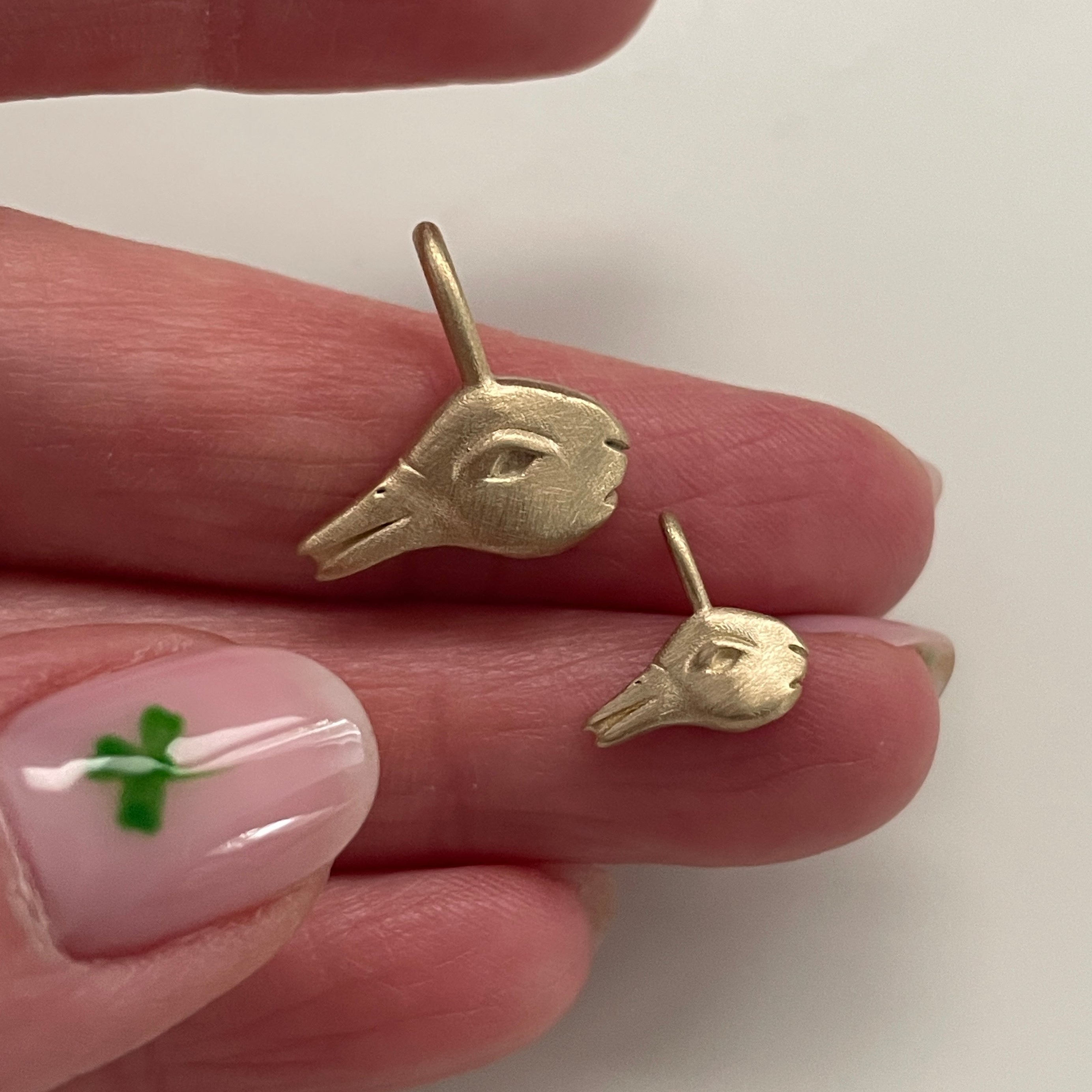Solid gold jumbo duck-rabbit