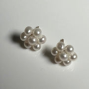 Pearly flower earrings